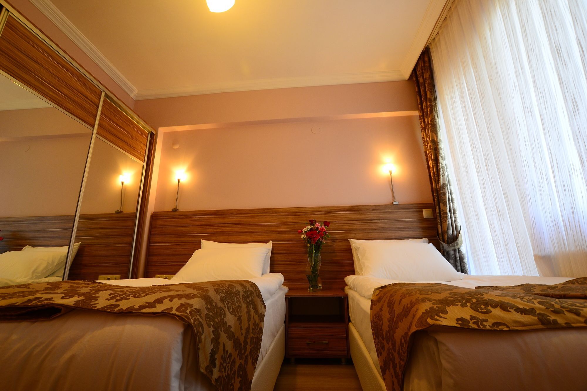 Dort Mevsim Suit Hotel Canakkale Exterior foto